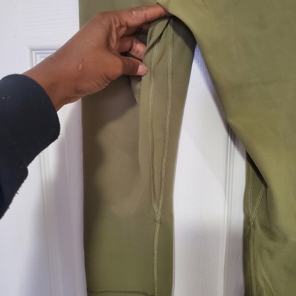Lululemon womens High Rise Crop Tight Leggings Olive Green Size XS - Picture 4 of 4